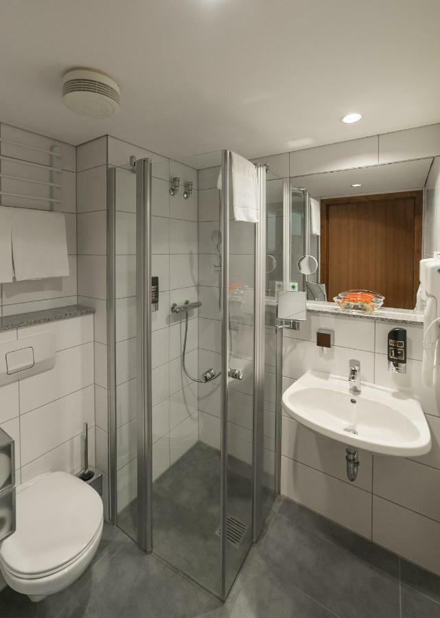 Hotel Gustav-Stresemann-Institut Бон Екстериор снимка