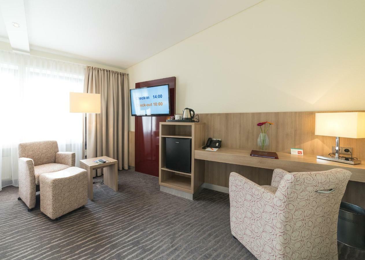Hotel Gustav-Stresemann-Institut Бон Екстериор снимка